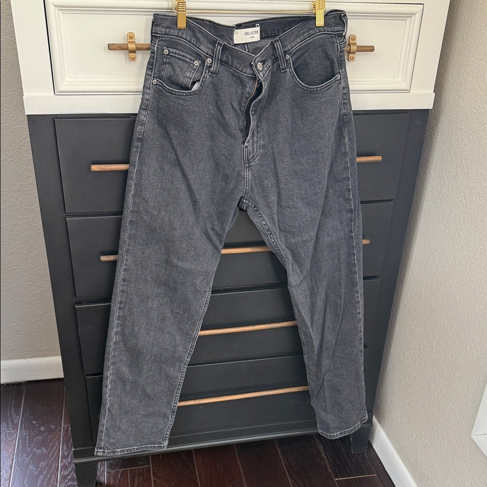 Hollister Men's Charcoal Straight Jeans